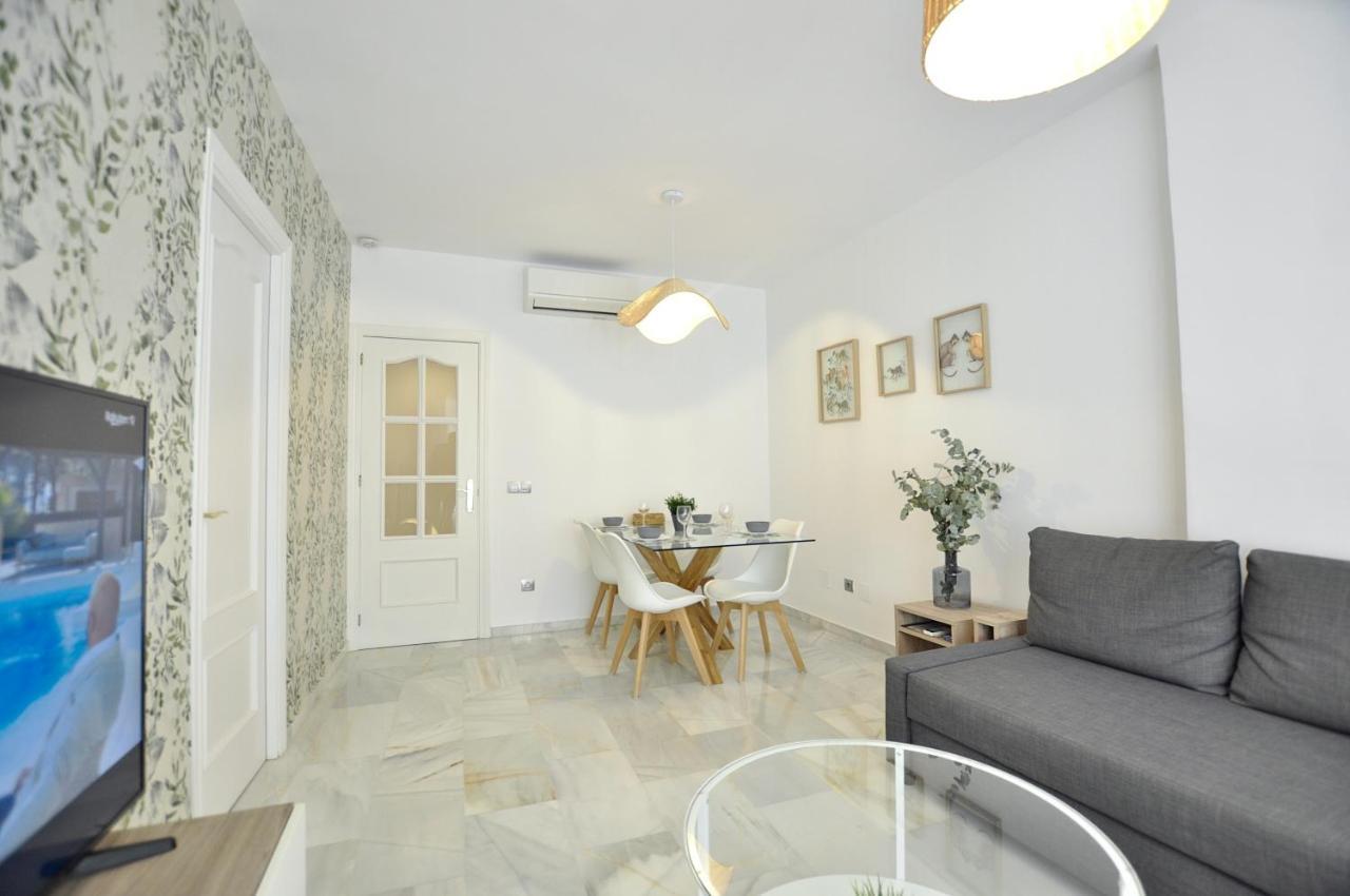 Luminoso Y Coqueto Apartamento Con Jardin Malaga Exterior photo